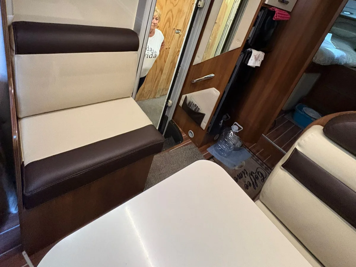 Camper & Caravan2